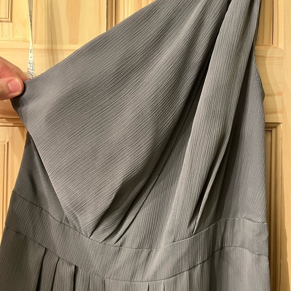 David’s bridal dress - Picture 3 of 12